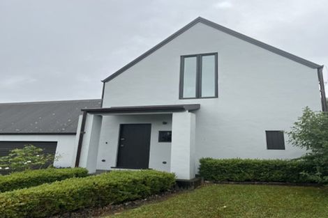 Photo of property in 15 Ruapehu Drive, Fitzherbert, Palmerston North, 4410