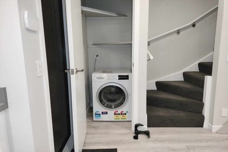 Photo of property in 31 Ron Deal Way, Epuni, Lower Hutt, 5011