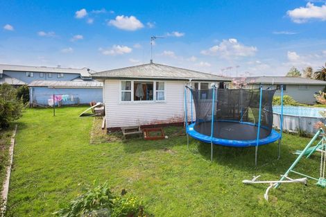 Photo of property in 37 Normandy Avenue, Melville, Hamilton, 3206