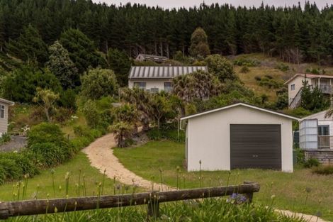 Photo of property in 14 Sandy Bay Drive, Mataikona, Tinui, 5889