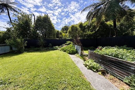 Photo of property in 15 Threadneedle Street, Greymouth, 7805