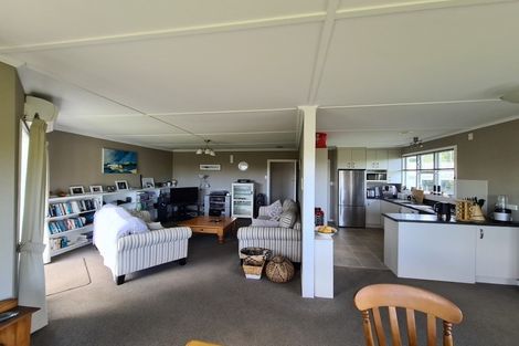 Photo of property in 186 Huatoki Street, Upper Vogeltown, New Plymouth, 4310