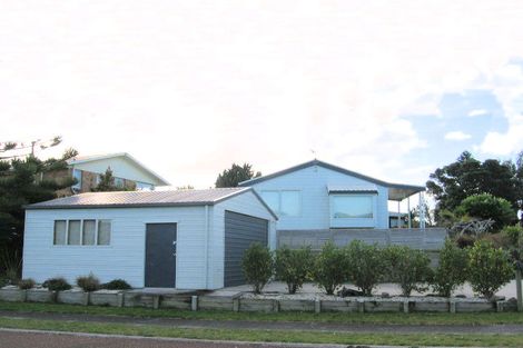 Photo of property in 10 Mccormick Place, Pauanui, Hikuai, 3579