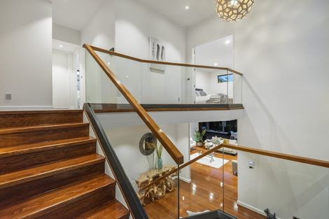 Photo of property in 17 Waitemata Road, Hauraki, Auckland, 0622