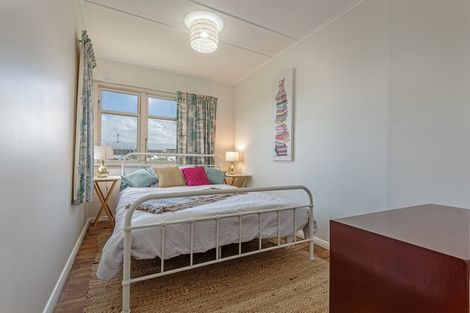 Photo of property in 17 Andrews Street, Foxton Beach, Foxton, 4815