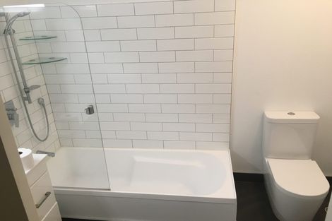 Photo of property in Luxford Villas, 115/72 Herald Street, Berhampore, Wellington, 6023