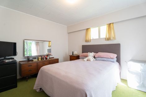 Photo of property in 68 Fyvie Avenue, Tawa, Wellington, 5028
