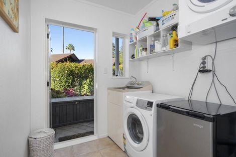 Photo of property in 2/674l Ranginui Road, Welcome Bay, Tauranga, 3175