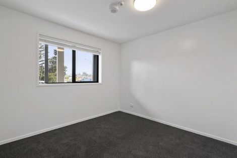 Photo of property in 1c/4045 Great North Road, Glen Eden, Auckland, 0602