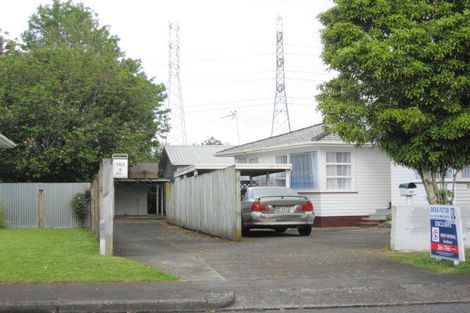 Photo of property in 2/103 Chichester Drive, Rosehill, Papakura, 2113