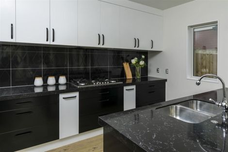 Photo of property in 45 Bordeaux Parade, Te Atatu South, Auckland, 0610