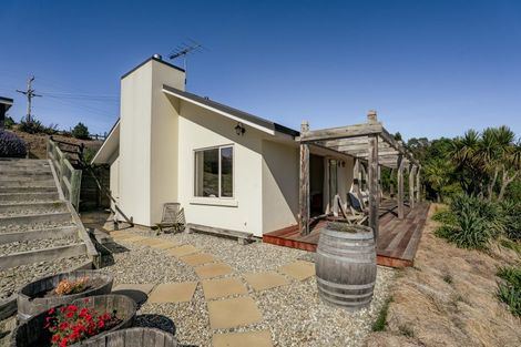 Photo of property in 32 Hall Road, Bannockburn, Cromwell, 9384