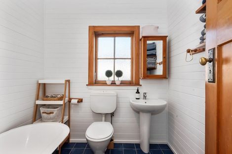 Photo of property in 84 Te Aroha Street, Hamilton East, Hamilton, 3216