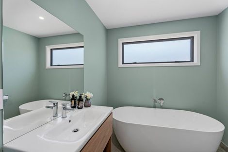 Photo of property in 9 Caton Street, Lake Hawea, 9382