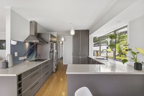 Photo of property in 6 Stott Avenue, Birkdale, Auckland, 0626