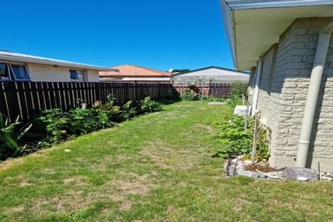Photo of property in 2/23a Branksome Place, Parklands, Christchurch, 8083