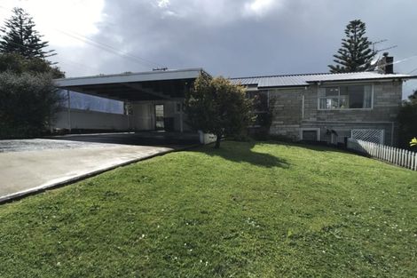 Photo of property in 12 Limmer Place, Browns Bay, Auckland, 0632