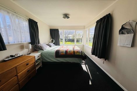 Photo of property in 21 Vernon Avenue, Takaro, Palmerston North, 4412
