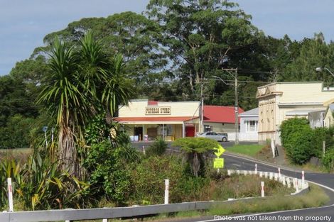 Photo of property in 11 Manaaki Circle, Paparoa, 0571