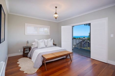 Photo of property in 8 Cobden Road, Bluff Hill, Napier, 4110