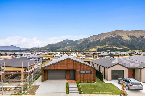 Photo of property in 16 Gillespie Street, Lake Hawea, 9382