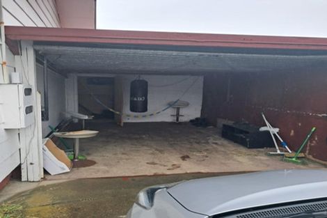 Photo of property in 1/5 Volta Place, Clendon Park, Auckland, 2103