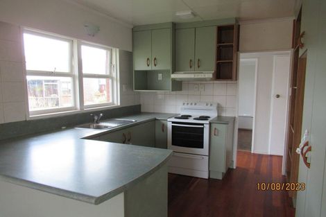 Photo of property in 55a View Road, Henderson, Auckland, 0612