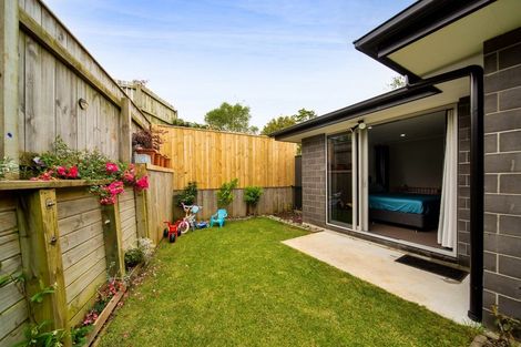 Photo of property in 8 Garrett Drive, Whalers Gate, New Plymouth, 4310