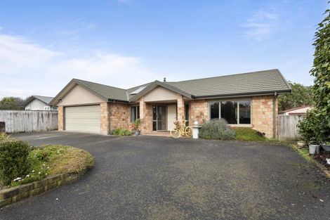 Photo of property in 5 Wilson Street, Bulls, 4818