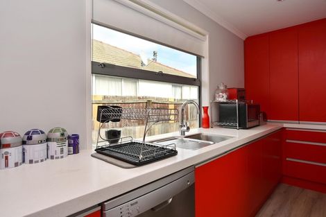 Photo of property in 42 Bower Avenue, New Brighton, Christchurch, 8083