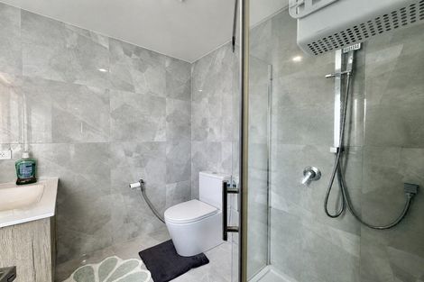Photo of property in 6d Christmas Road, Manurewa, Auckland, 2102