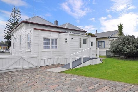 Photo of property in 71 Avalon Drive, Nawton, Hamilton, 3200