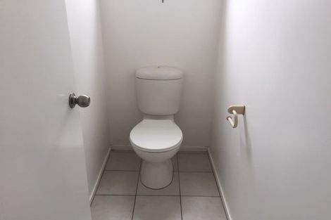 Photo of property in 2/14 Penning Road, Castor Bay, Auckland, 0620