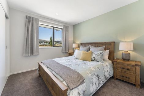 Photo of property in 2 Travertine Street, Cromwell, 9310