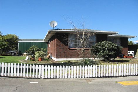 Photo of property in 1a Nottingham Avenue, Highbury, Palmerston North, 4412