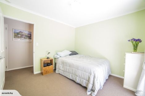 Photo of property in 3 Scarlet Lane, Redwood, Christchurch, 8051