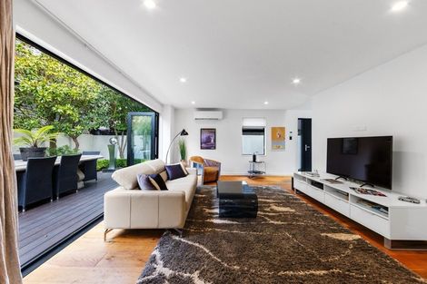 Photo of property in 65b Rugby Street, Merivale, Christchurch, 8014