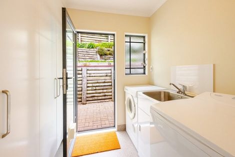 Photo of property in 41 Hetley Crescent, Taradale, Napier, 4112