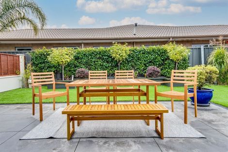 Photo of property in 28 Orotu Drive, Poraiti, Napier, 4112