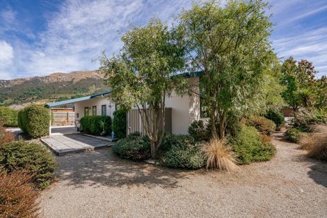 Photo of property in 20 Timsfield Drive, Lake Hawea, Wanaka, 9382