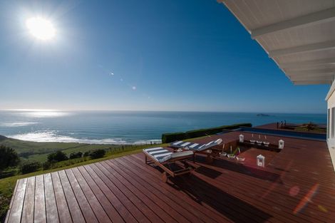 Photo of property in 65 Timoti Road, Waimarama, Havelock North, 4294