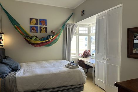 Photo of property in 6 Hawker Street, Mount Victoria, Wellington, 6011