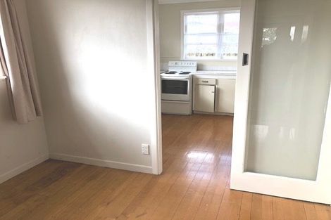 Photo of property in 16 Pomaria Road, Henderson, Auckland, 0610