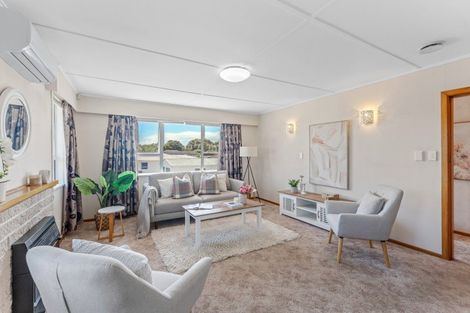 Photo of property in 10 Walton Road, Paraparaumu Beach, Paraparaumu, 5032