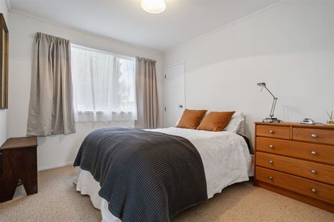 Photo of property in 12 Crispian Place, Weymouth, Auckland, 2103