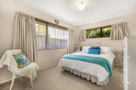 Photo of property in 3 Carlinka Place, Conifer Grove, Takanini, 2112