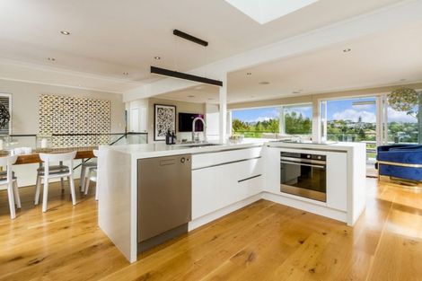 Photo of property in 2/65 Park Rise, Campbells Bay, Auckland, 0630