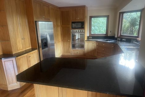 Photo of property in 71 Opanuku Road, Henderson Valley, Auckland, 0612