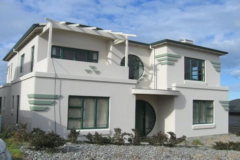 Photo of property in 19 Jordan Street, Island Bay, Wellington, 6023