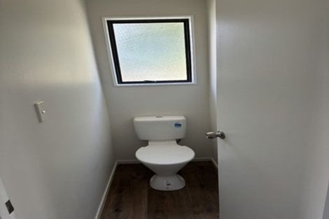 Photo of property in 2/9 Sparrow Place, Weymouth, Auckland, 2103